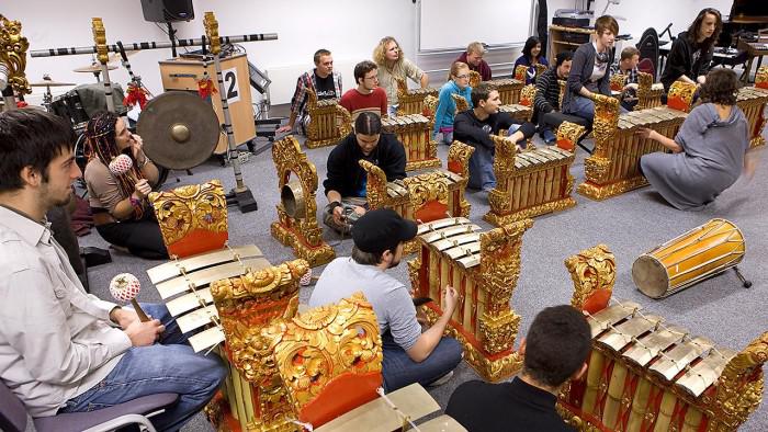 Gamelan Menjadi Alat Musik Favorit